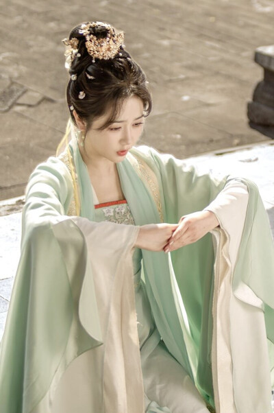 卿卿婉婉枕上时 姜晓婉