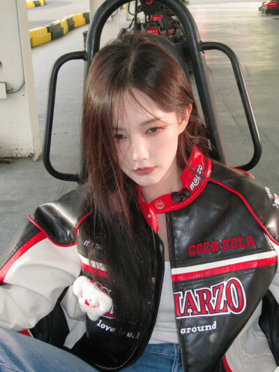 李一桐头像壁纸