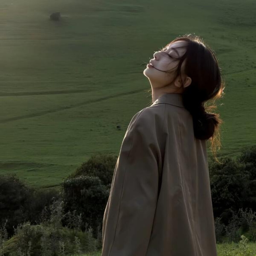 自由氛围感女头