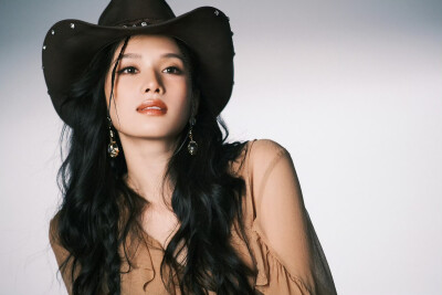张婧仪