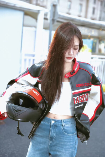 李一桐