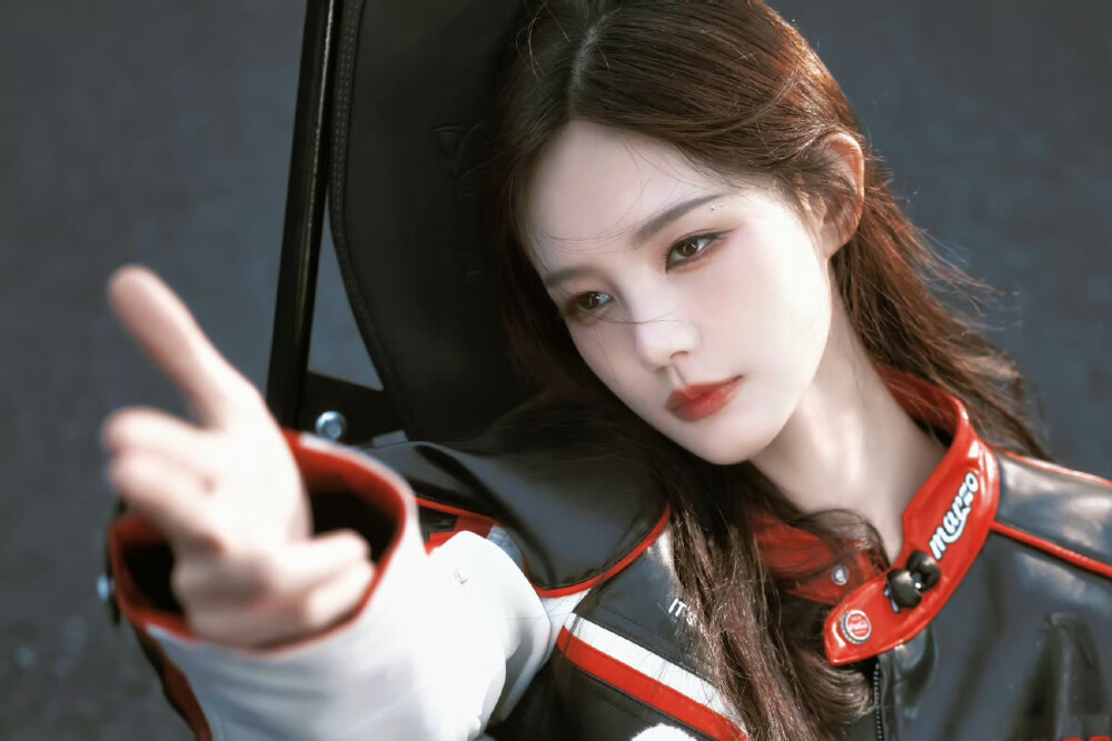 李一桐