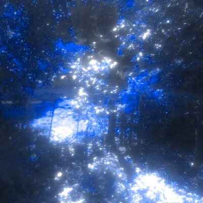 @得能夫人
一声闺 一生闺
️永忆你我情谊
远近心里不离
好友一生不弃
闺中幽幽细语
蜜情同赏天地
谁都不能欺负我闺闺，她是我罩的，懂！