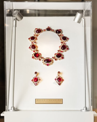 杜嘉班纳 dolce gabbana