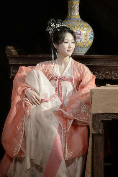 卿卿婉婉枕上时 姜晓婉