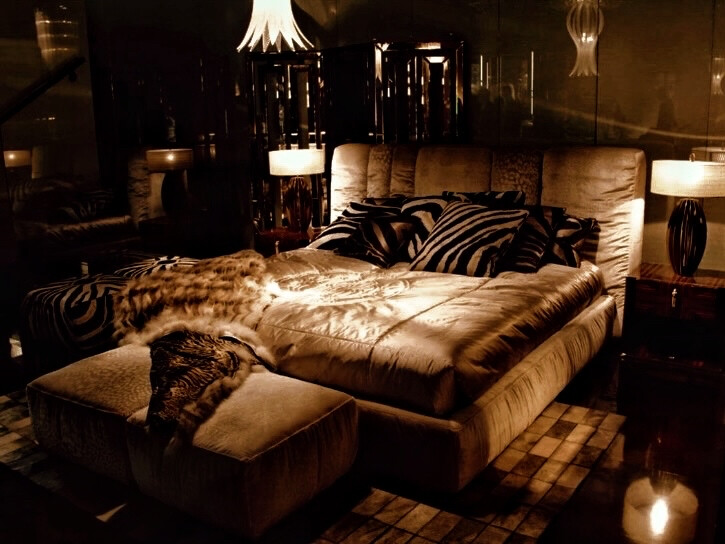 韩明集团独生女