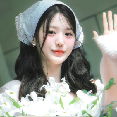 今年是得阿尔兹海默症的第十年。我感到许多东西正在离我而去。我先是忘记了那些精丽的辞藻，然后又忘记了那些复杂的句式。接着忘记了语法，最后，我只能用一些破碎的词汇来表达自己了。记忆也在离我而去，我现在唯一…