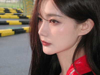 李一桐头像壁纸