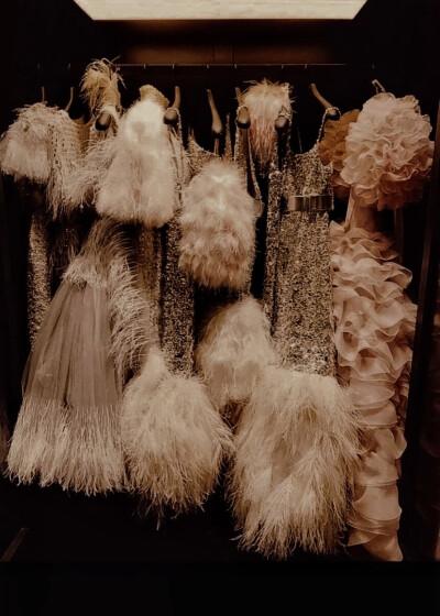 韩明集团独生女