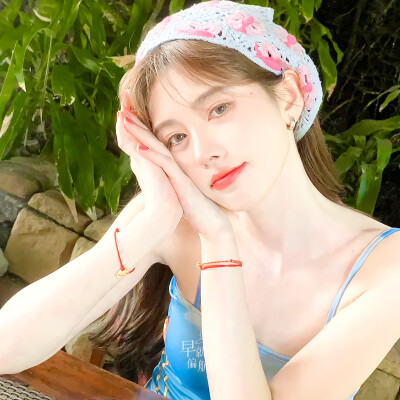 鞠婧祎