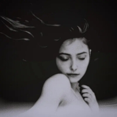 卢拉·科顿-弗雷尔
Lula Cotton-Frapier