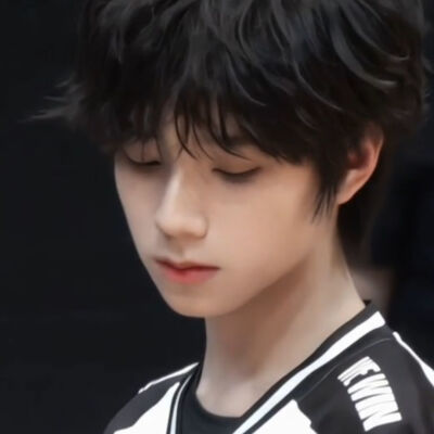 王橹杰
