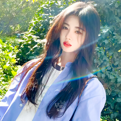 鞠婧祎