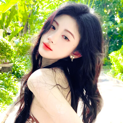 鞠婧祎