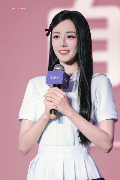 迪丽热巴