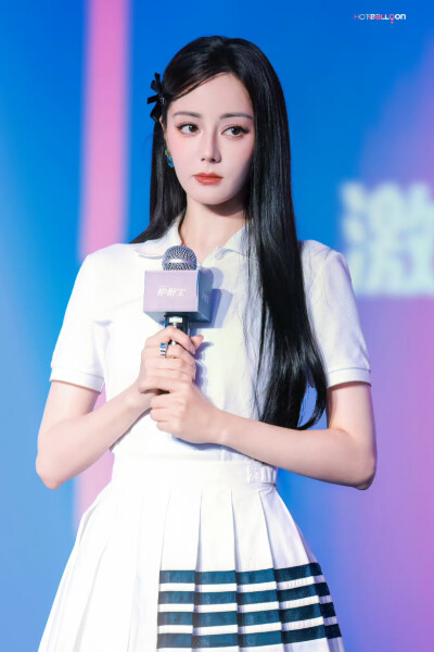 迪丽热巴