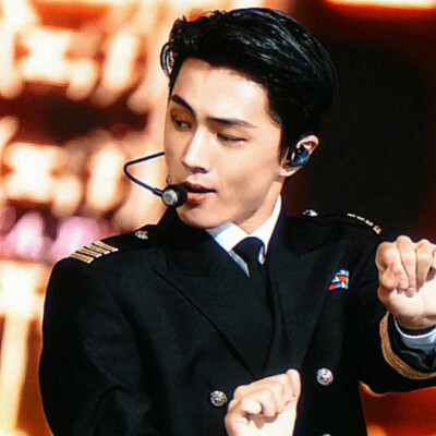 古早味-シャンパン&傳統，多年 