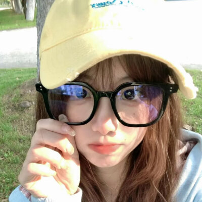 ❤️巴卡茶旅❤️＃生命力女生头像 ​​​＃Wechat氛围感女头＃夏日头像＃自由感＃自然系＃蝴蝶女孩头像＃艺术感头像＃胶片感头像＃复古＃棕色系
