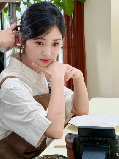 沈月