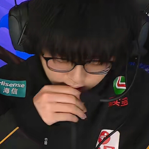 重庆四小狼。