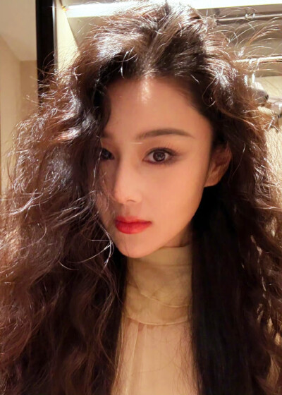 张馨予