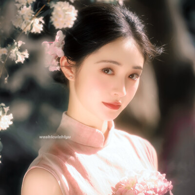 遇见她 如春水印梨花