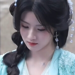 雾临乌云几场雨