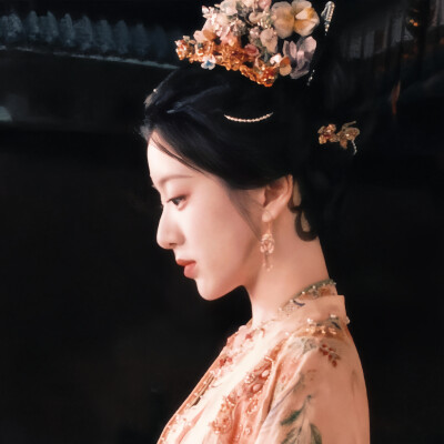  如何别后 三换梅枝