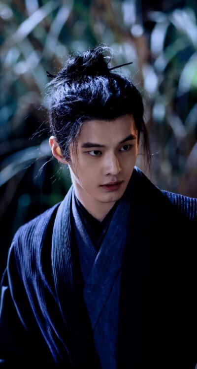 何与《华山论剑之九阴真经》陈玄风