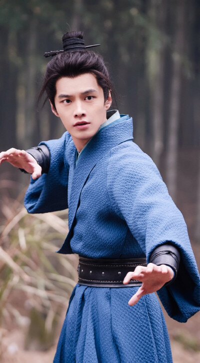 何与《华山论剑之九阴真经》陈玄风