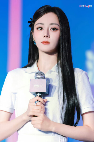 迪丽热巴