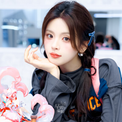 杨超越