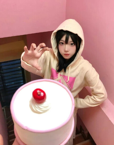 ♪(´∪`●)ゝ