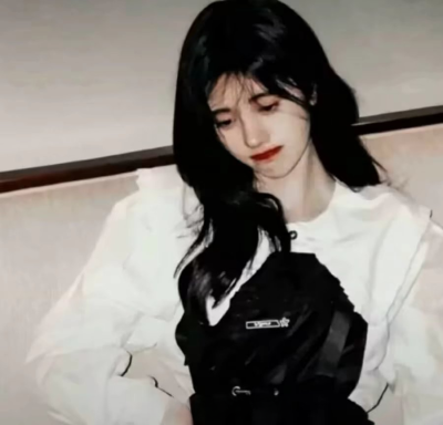 鞠婧祎