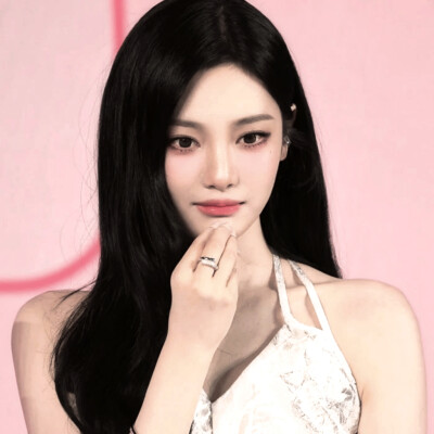 “病哚 ”⋆ ♡̷ .ﾟ◁推推她！！！没有关注的，快去关注她！真的很不错~