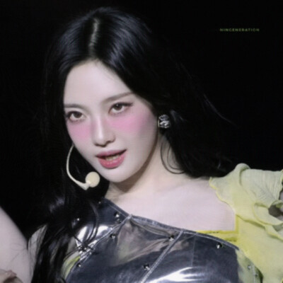 嗯对就是背景图配的很搞笑吧马蹄哒哒哒