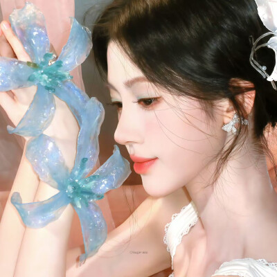 鞠婧祎