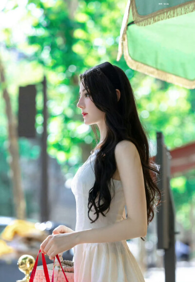 迪丽热巴