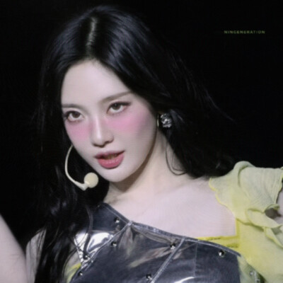 嗯对就是背景图配的很搞笑吧马蹄哒哒哒