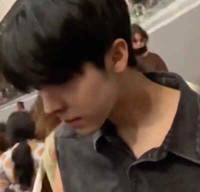 赵旴灿
这个太帅了发一张…