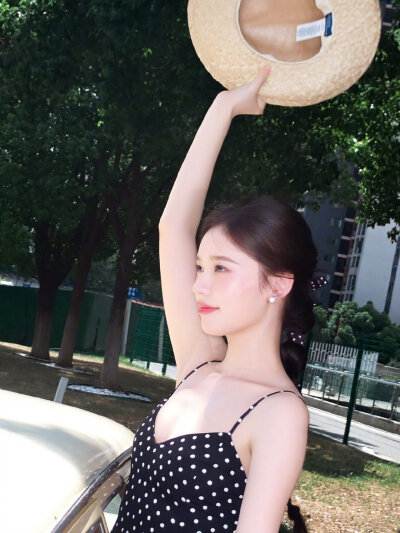 林允