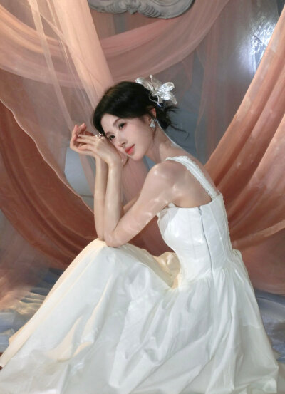 鞠婧祎