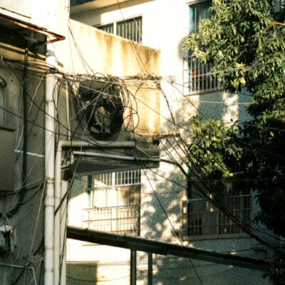 聆听旧唱片／빈티지…“old school”