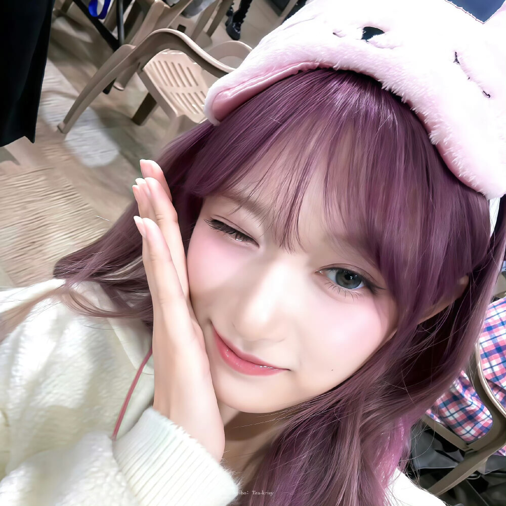 leeseo 李瑞 头像