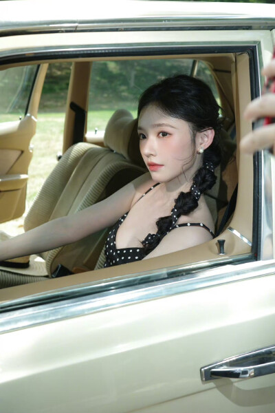 林允