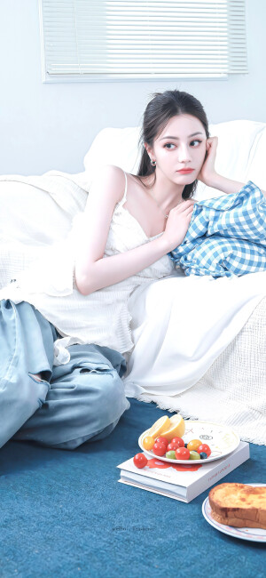 迪丽热巴//枪和玫瑰