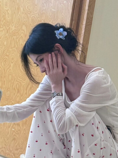鞠婧祎