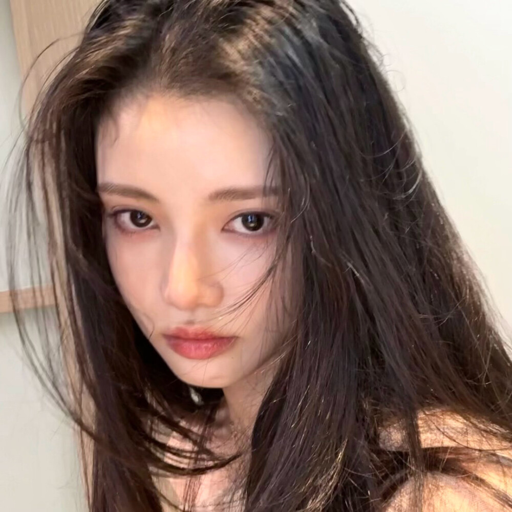 孙珍妮头像壁纸