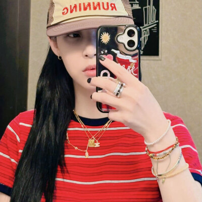 文星伊