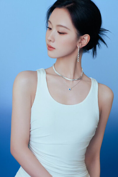陈都灵